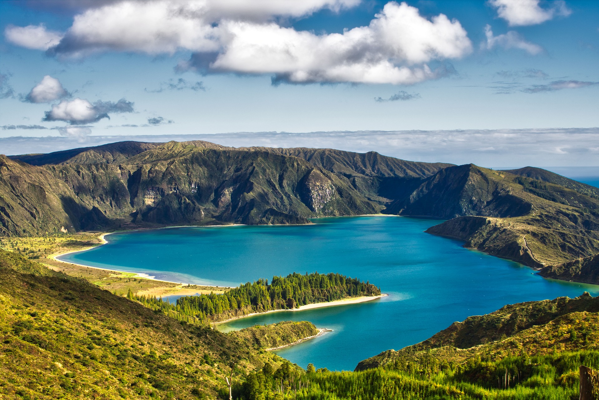 Azores Lake